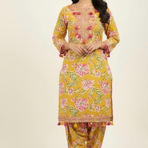Katoenen Kurta Salwar-set met bloemenprint: geel Punjabi-pak met borduursel