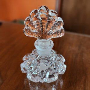 Beautiful Crystal Clear Lead Crystal Perfume Bottle