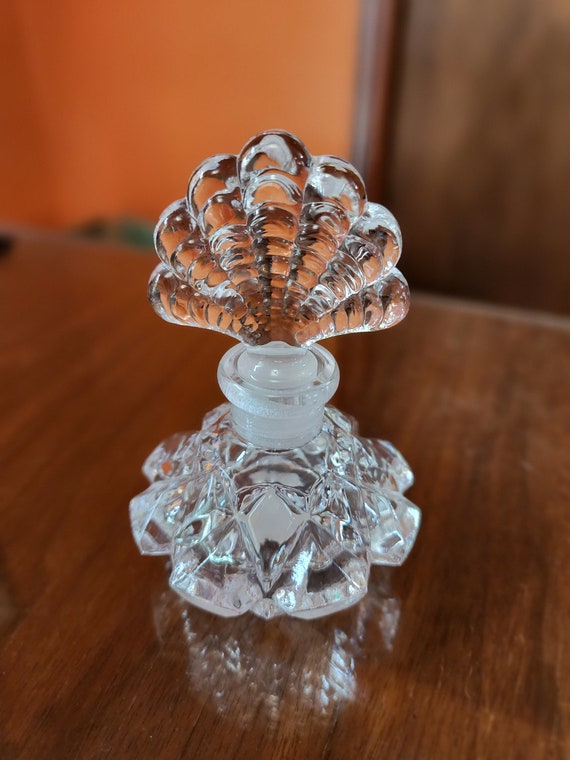 Beautiful Crystal Clear Lead Crystal Perfume Bottle