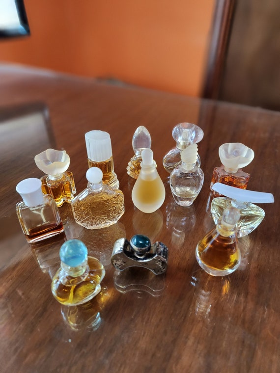 Several Miniature with perfume, perfume bottles