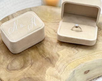 Personalized velvet ring box