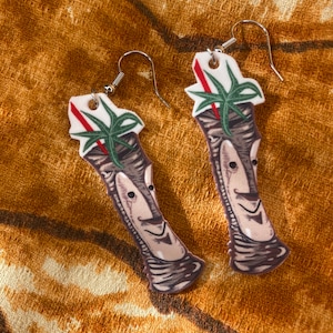 Doomy Bob Earrings