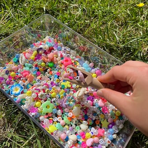 Confettis de perles d'été preppy