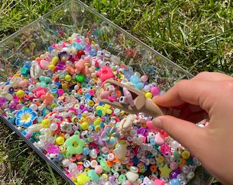 Preppy summer bead confetti