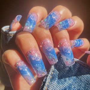132 &quot;Ocean Blossoms&quot; Glitter Pink Flowers Y2K Press on Nails | Custom Hand-painted Nails | Almond Reusable Nails/Fake Nails/Stick on Nails