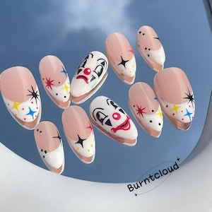 133 "Como un payaso" Payasos felices y tristes Uñas francesas a presión / Uñas pintadas a mano personalizadas / Uñas reutilizables de almendras / Uñas postizas / Uñas adhesivas