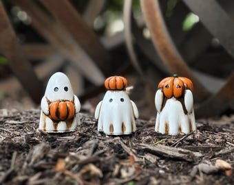 Halloween Ghost Pumpkin Statues, Planter Decorations, Halloween Decor
