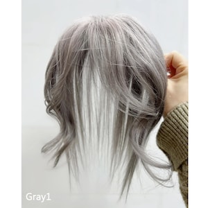 ペンシルグレーのヘアカラー スイスレース 手編みウィッグ - 髪のボリュームアップ、雰囲気のあるアーティファクト
