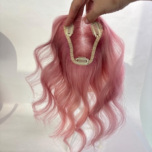 Topper rose pour cheveux véritables avec base en filet nouée à la main pour un volume et une couvrance subtils, 8 x 11 cm