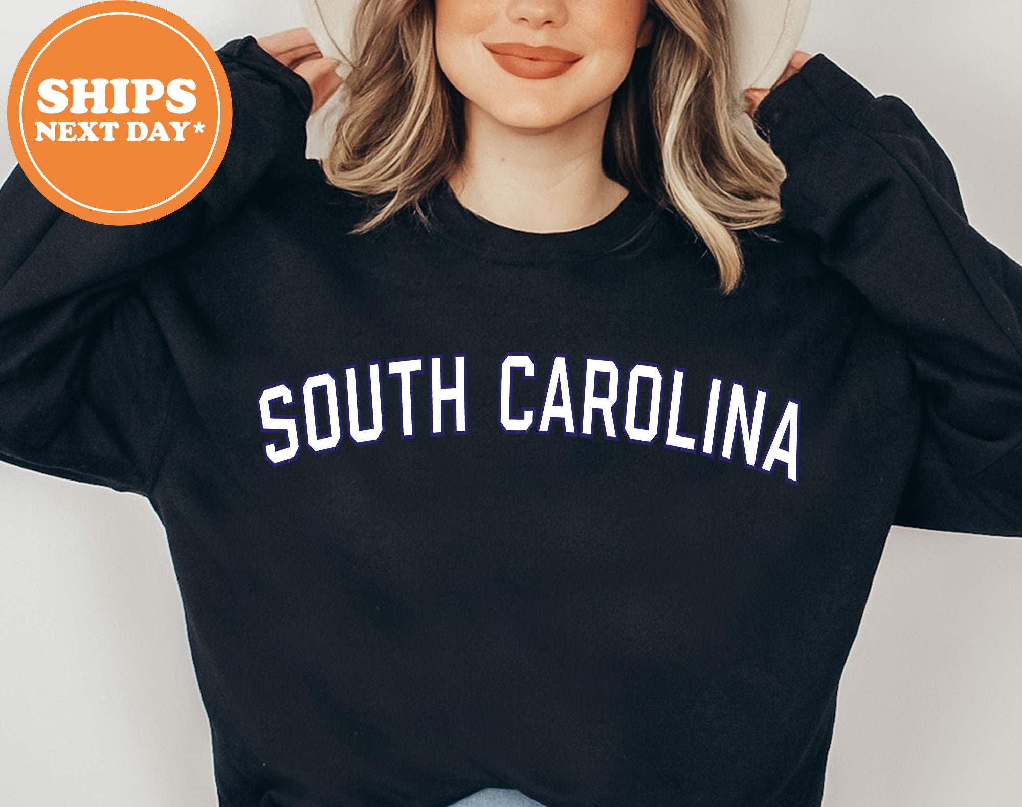 Vintage Style Carolina Unisex Crewneck Sweatshirt, Perfect Gift for  University Student, Sports Fan or Family Travel Vacation