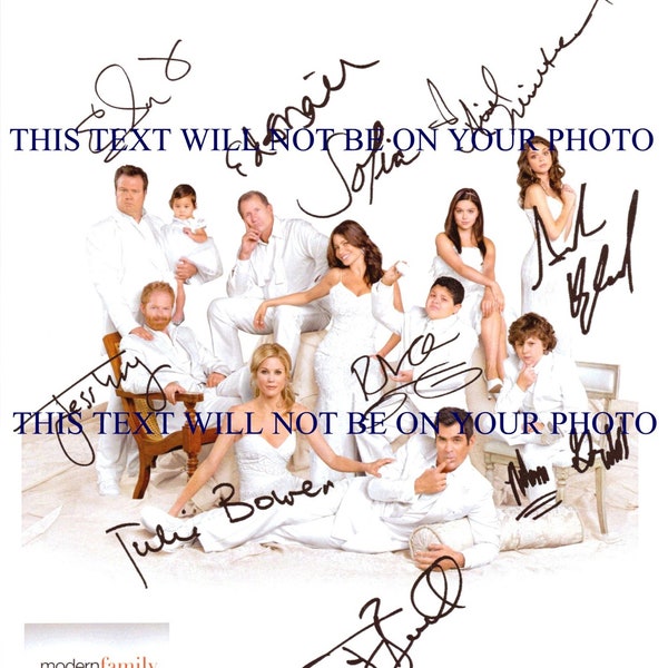 MODERN FAMILY FULL Cast tv show Ty Burrell Sofia Vergara Ed Oneill Sarah Hyland + signed autograph autographed 8x10 promo photo reprint