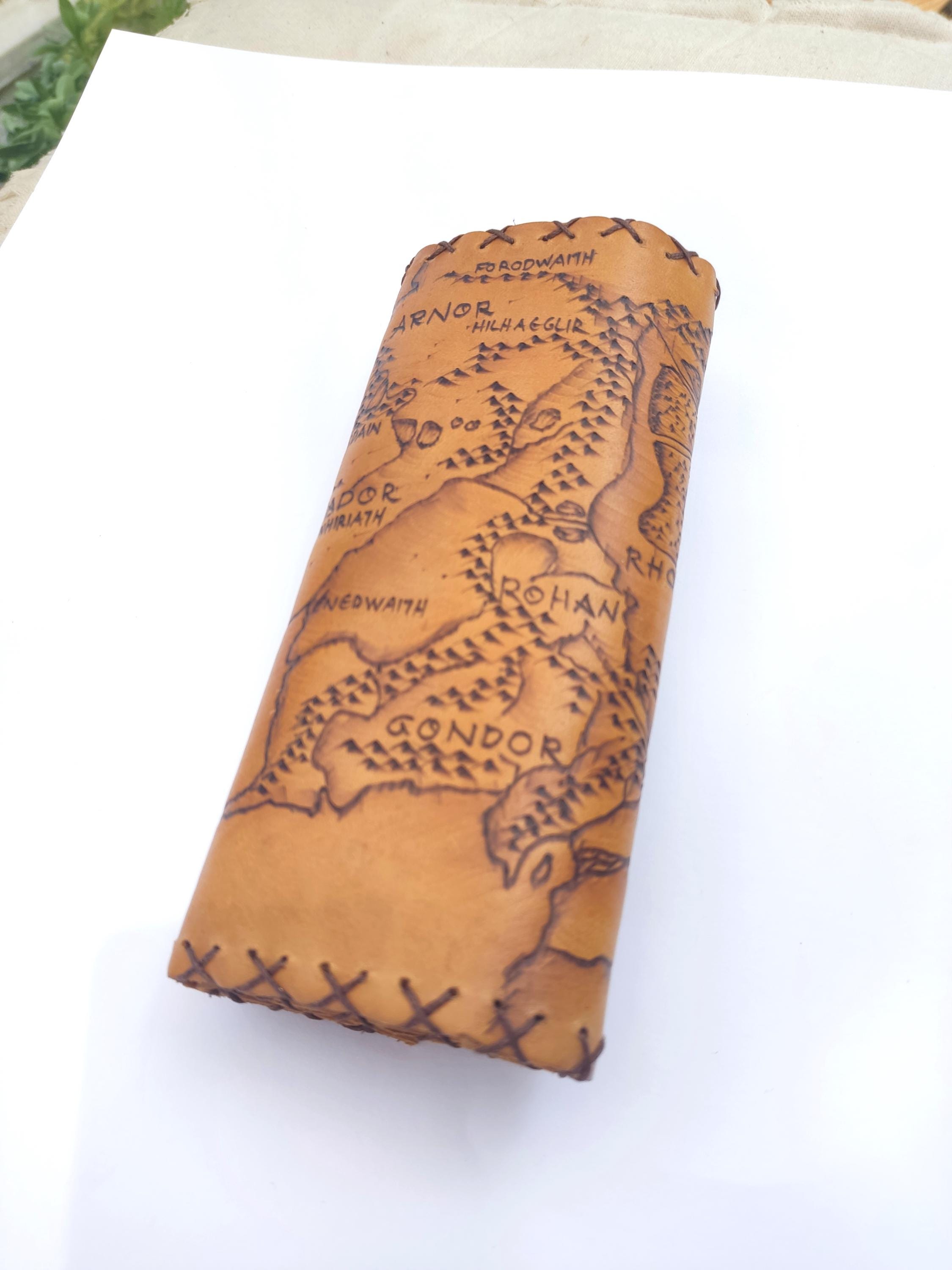 Lord of the Rings Tobacco Pouch, Engraved Middle Earth Map, Genuine  Leather, Vintage Handcrafted Gift