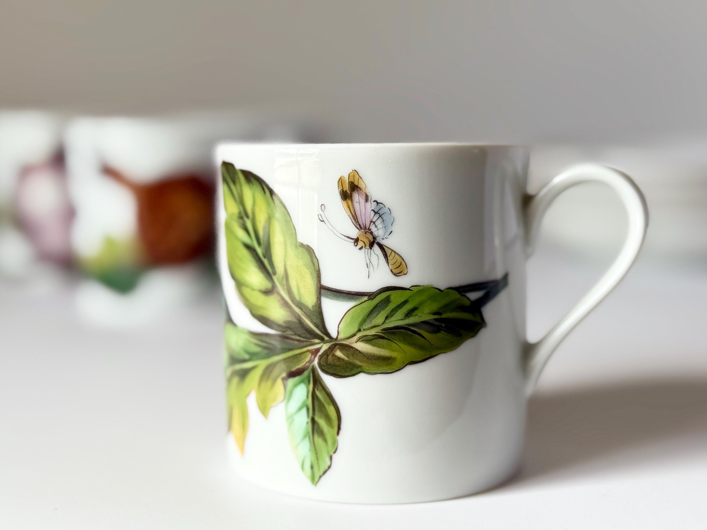 ク*ズ様 ヴィンテージMottahedeh 花瓶 Vintage Mottahedeh Botanical Porcelain Mugs and Saucers