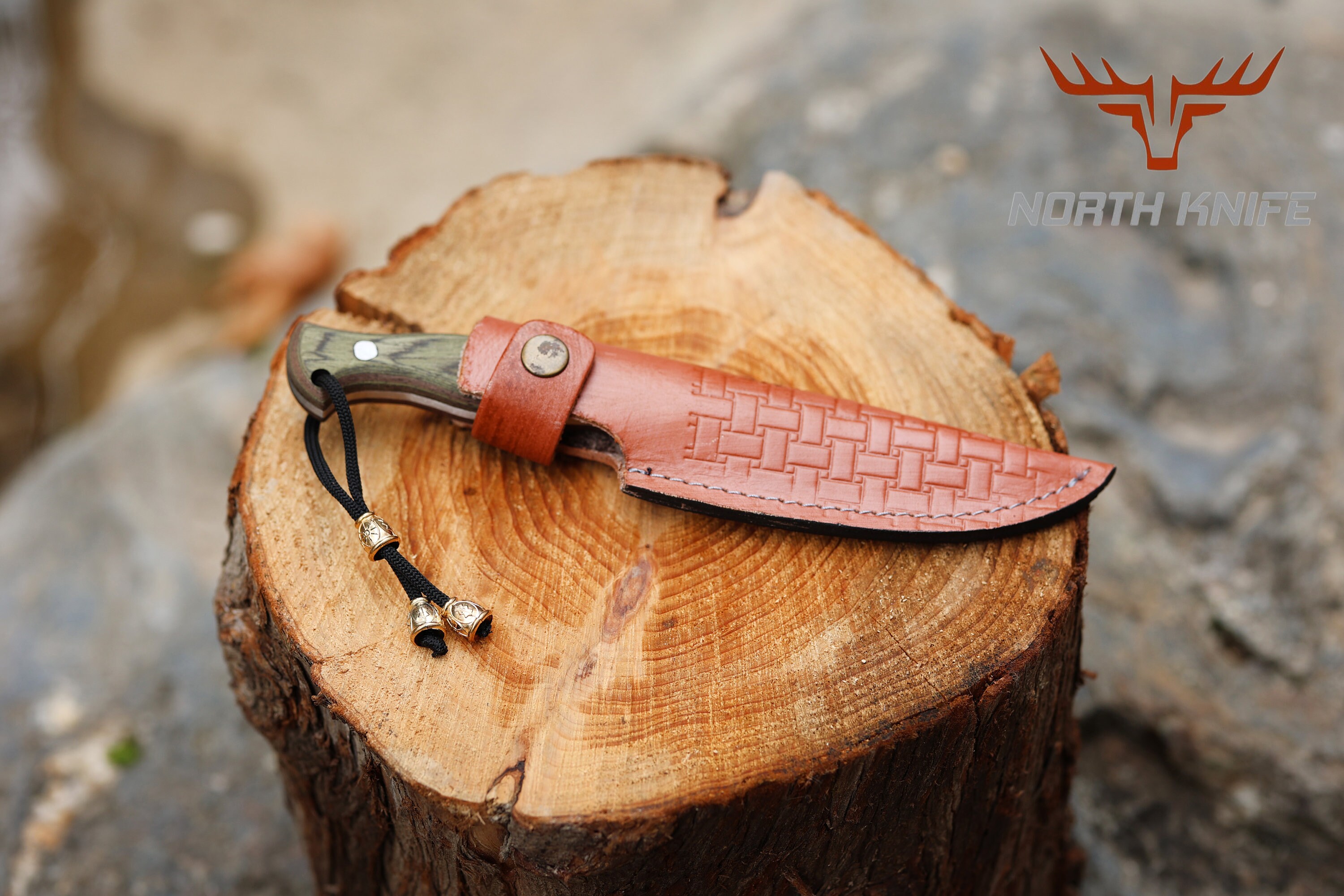 Handmade Camping and Hunting Knife With Walnut Handle,stainless Steel
