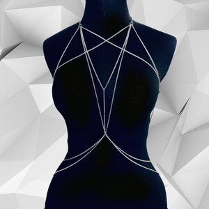 Silver geometric body necklace