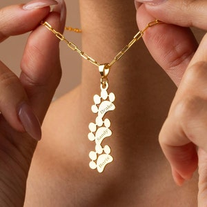 14k Gold Paw Print Name Necklace, Engraved Paw Pendant, Pet Memorial Jewelry for Women, Minimalist Paw Necklace, Pet Necklace, Gifts for Mom