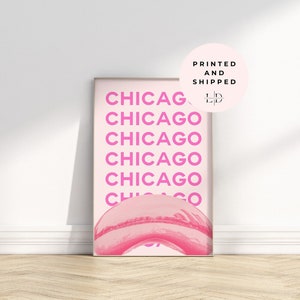 Preppy travel, Chicago Travel Print, Pink Chicago Cloud Gate Art | Trendy Travel Exhibition Print, Cute Retro Wall Art