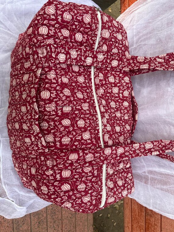 Vintage Handmade Quilted Fabric Duffle Bag,  Week… - image 2