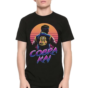 Cobra Kai Johnny Lawrence T-Shirt, The Karate Kid Shirt, Men&#39;s and Women&#39;s Sizes (bf-177)