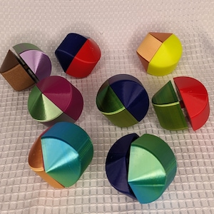 Hexasphericon fidget toy