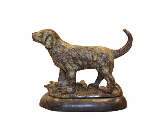 アールデコ調の犬の彫刻：ヴィンテージ大理石台座の犬の置物 - Etsy 日本