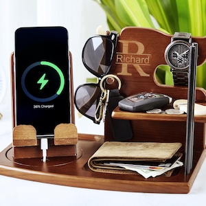 Custom Engraved Wooden Docking Station,Mens Gift for Him, Personalized Anniversary Gift for Husband,Father's Day Gift,,Birthday Gift For Him