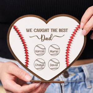Father’s Day Dad Baseball Softball Sign,Wooden Sign Personalized Baseball Gifts for Dad from Kids,Fathers&Grandpa Present,God Hit a Home run