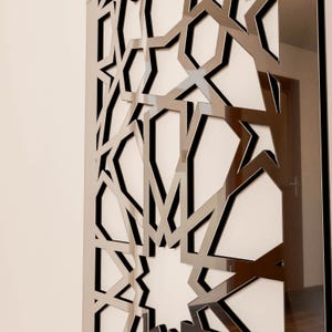 Mihrab, islamska sztuka ścienna, duży mehraab, dekoracja ramadanowa, marokański drewniany panel dekoracyjny, muzułmański pokój modlitewny, prezent na parapetówkę zdjęcie 7