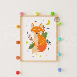 K&ouml;nnte beinhalten: Eine digitale Illustration eines Fuchses mit geschlossenem Auge, umgeben von Bl&auml;ttern und Sternen. Der Fuchs ist orange und wei&szlig; mit einem buschigen Schwanz. Der Hintergrund ist wei&szlig;.