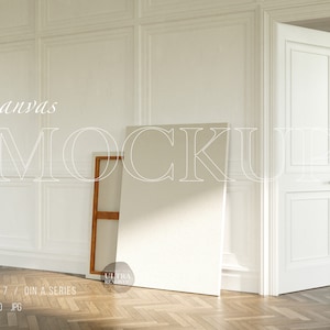 5x7 Baumwoll-Leinwand-Mockup, hohes vertikales Gemälde-Mockup, minimalistischer Künstlerraum, natürliches Licht und Schatten Großes Öl-Zeichnungs-Leinwand-Mockup PSD