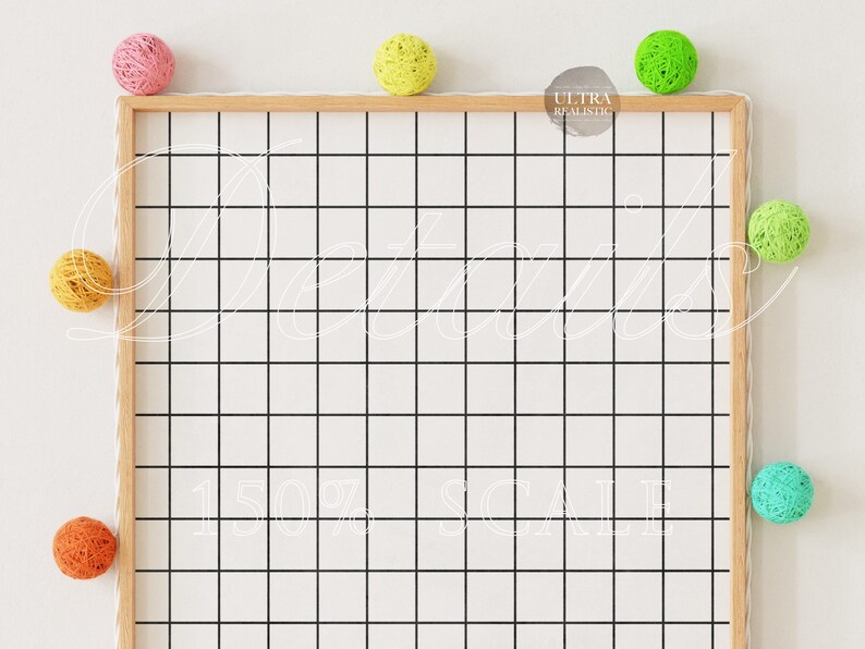 K&ouml;nnte beinhalten: Ein Holzrahmen mit einem schwarzen Gittermuster und dem Text "150% SCALE" ist von bunten Wollkn&auml;ueln umgeben. Die Wollkn&auml;uel sind in den Farben Gr&uuml;n, Gelb, Orange und Pink.