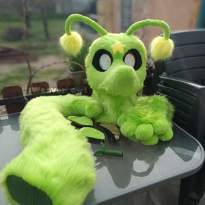 Green Alien Worm on a String Premade - Etsy