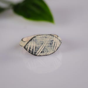 Authentic Roman to Early Medieval Bronze Ring “Transitus” – Bezel with Geometric Engraving, 2nd–7th Century AD – EU 46 / US 4