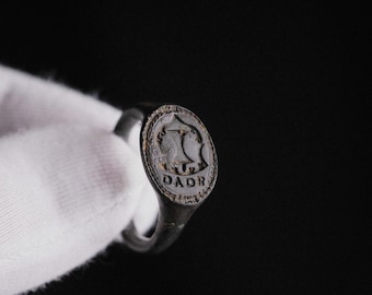 Anillo de sello de bronce renacentista 'Valerius' (siglo XVI d. C.) EU 59/US 8.75