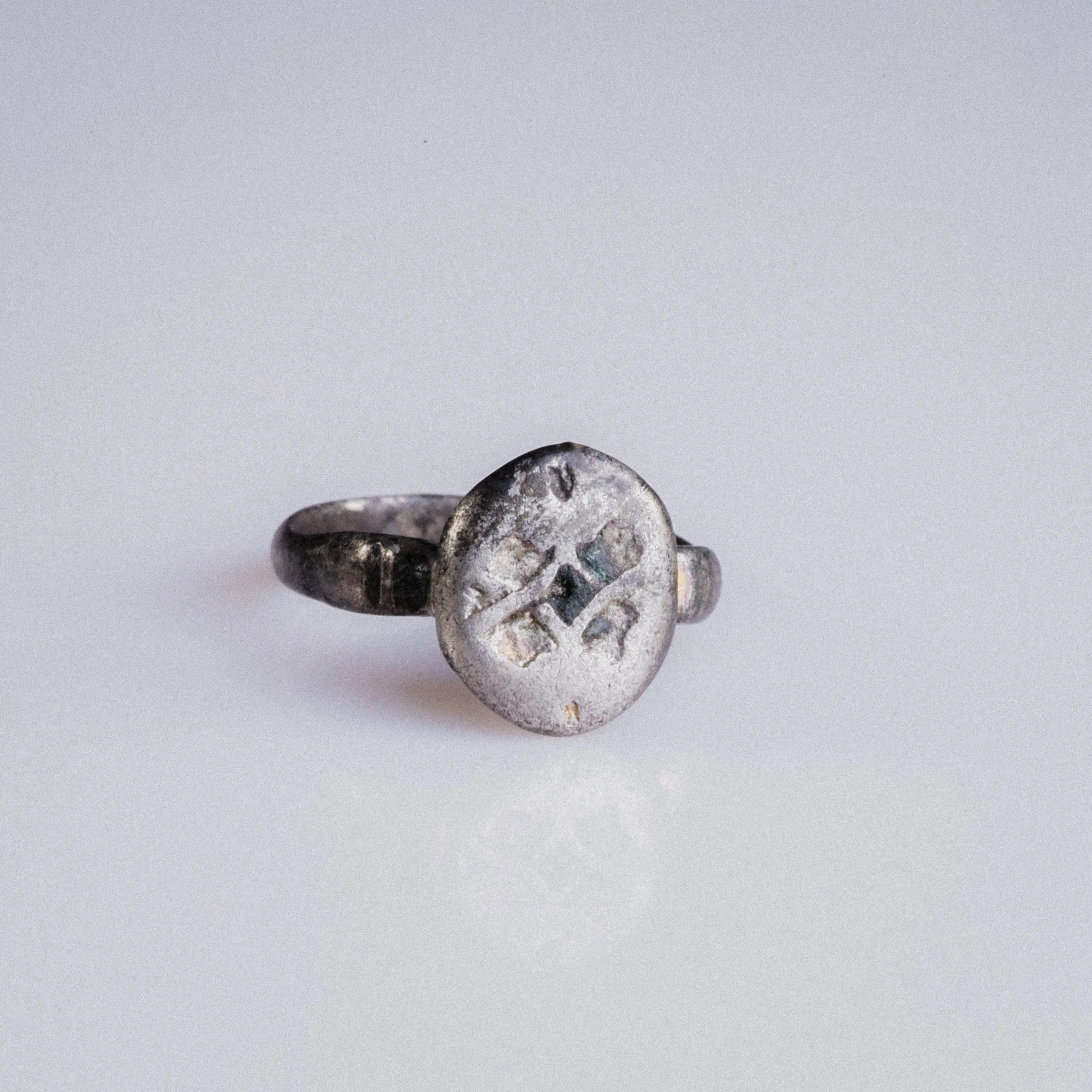 AuroraAntiqua - Etsy 日本