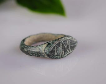 Late Roman To Early Medieval Bronze Ring - 'Valerianus' (3Rd–7Th C. Ce) Eu 45 | Us 3.25