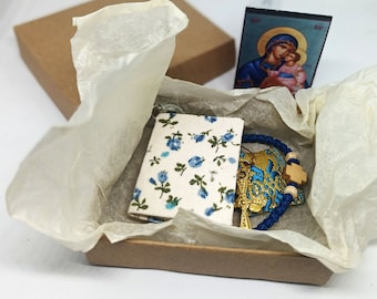 Best Orthodox Christian gift box, Religious blue items gift set with komboskini - amulet - mini book keyring - blank tiny wish card in a box