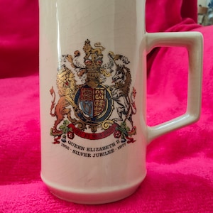 Caneca do Jubileu de Prata Rainha Elizabeth 11 Caneca/Stein de 1977