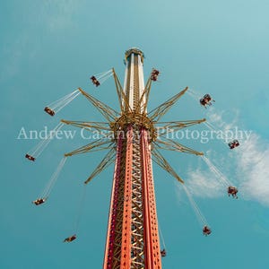 DIGITAL FILE, Six Flags New England Sky Swing, Theme Park, Amusement Park, Photography
