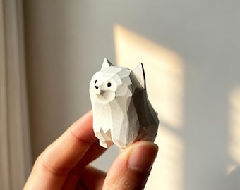 手彫りの木製オオカミの置物、ミニチュアの灰色のオオカミの像、森の動物のデスク装飾、動物好きのためのユニークな手作りのオオカミのギフト