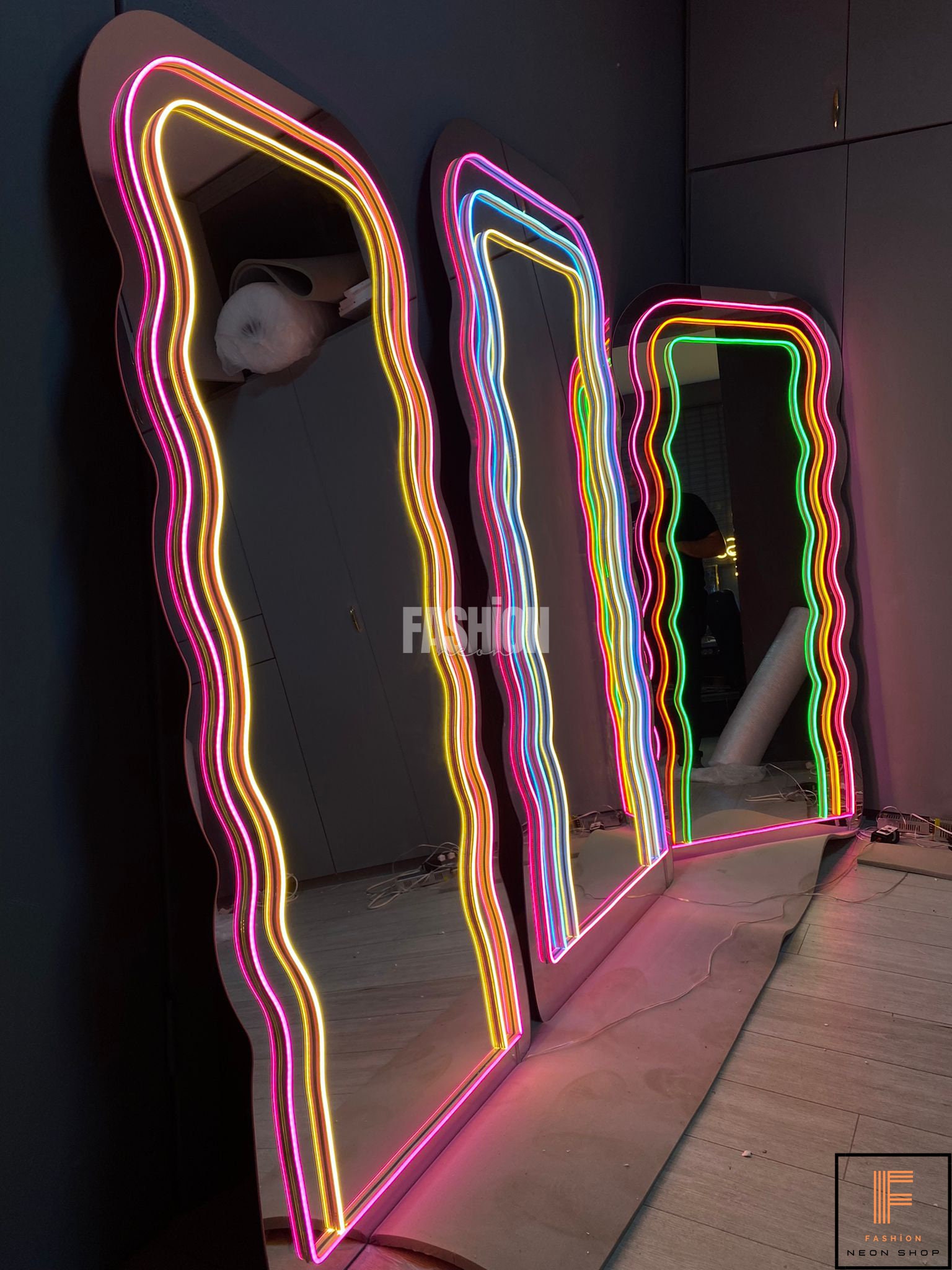 Wavy Neon Mirror Full Length Mirror Mutlicolor Neon Mirror Etsy