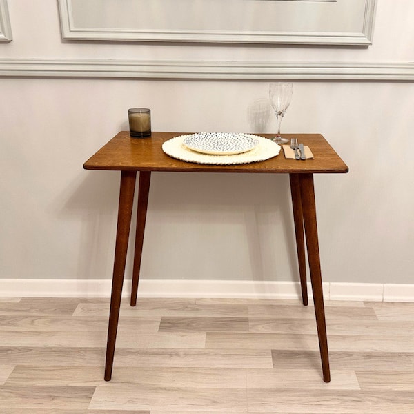 Tavolo da pranzo piccolo rettangolare in legno di noce, tavolo da pranzo salvaspazio stretto unico, tavolo moderno Mid Centuri, mobili da cucina domestici minimalisti