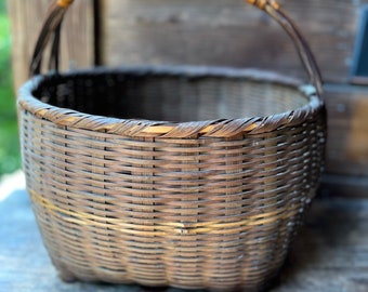 Early 1900s Japanese fruit and vegetable gathering basket