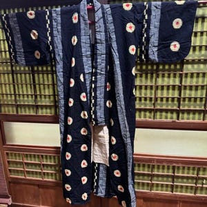 Striking early Showa kasuri kimono