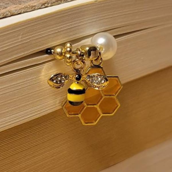 Set of "Honey Bee" luxury paperclip charms and bookmarks for planners, agendas, books & binders.