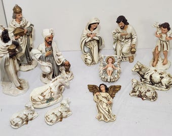Vintage Nativity Set 13 Pieces Composite 1950's Made in Japan Large (invEBSHLVS)