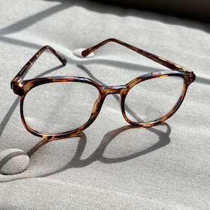 Preppy Oversize Frames - 1980s - Mainstreet Jenny - New Old Stock - 54-21-140 Brown Amber