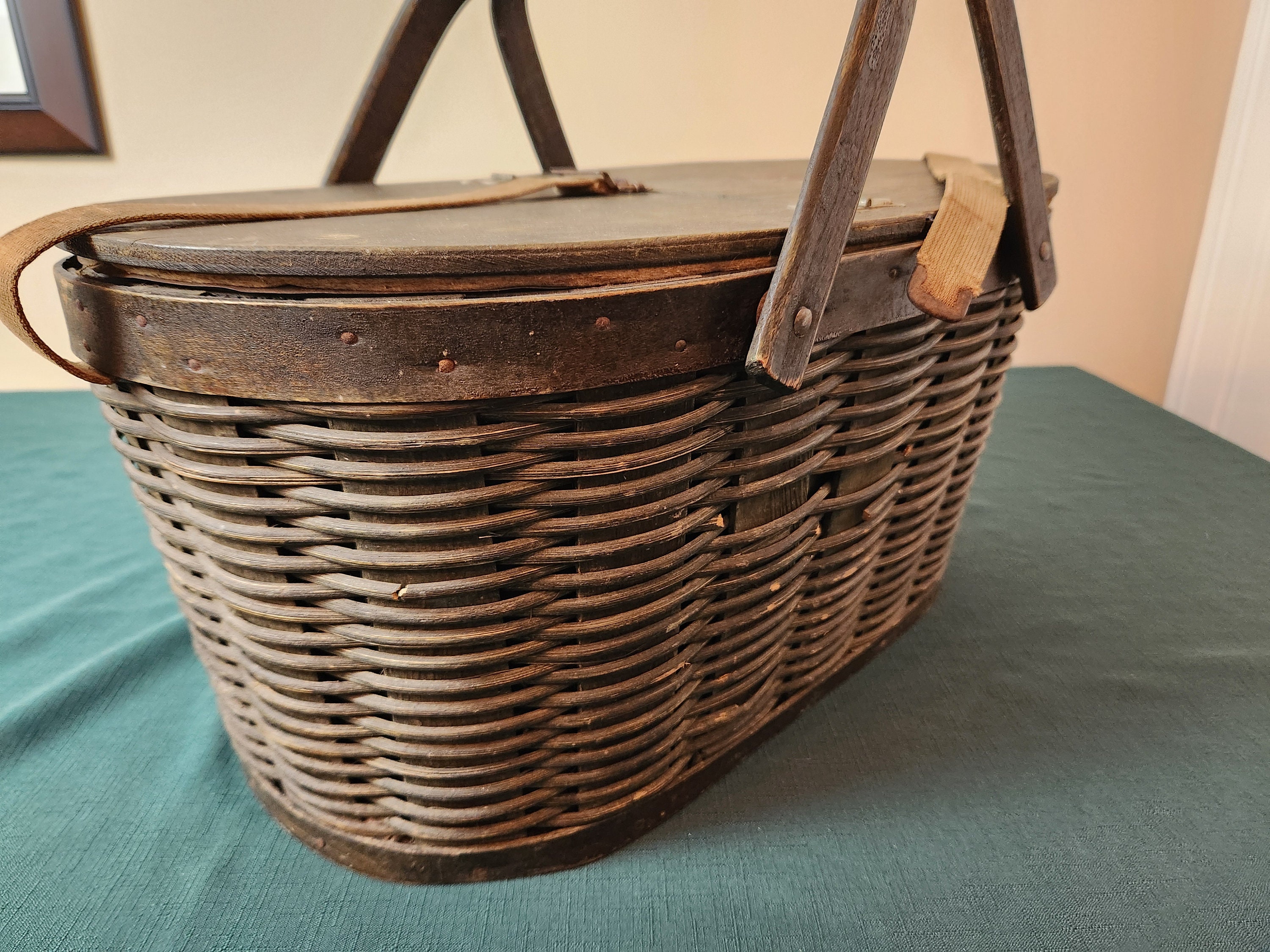 Hawkeye Refrigerator Cooler Picnic Basket - Metal Lining