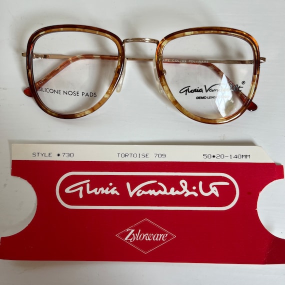 Tortoise Shell Gloria Vanderbilt Frames - 50-20-1… - image 3