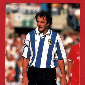 TREVOR FRANCIS (Late & Great) - Cartão de futebol TOPPS original de 1992 - Cartão colecionável do Stadium Club - Birmingham City. Floresta de Nottingham. (SH16)